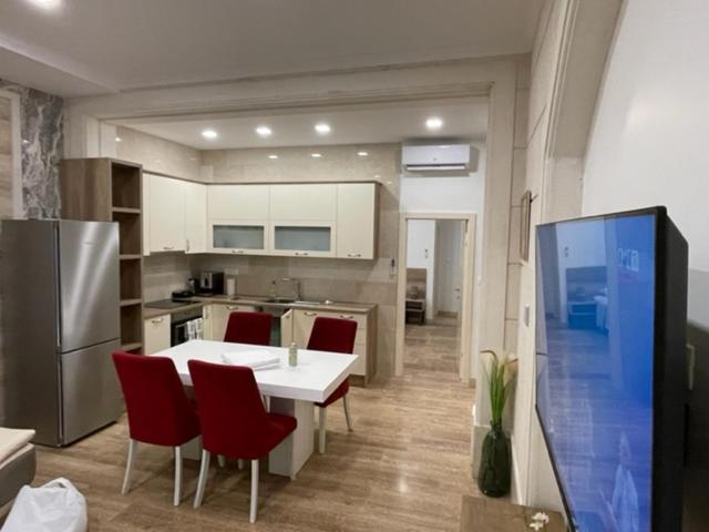 מאקרסקה Villa Luce Mit Pool מראה חיצוני תמונה