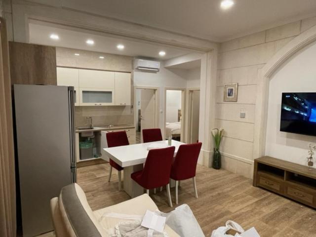 מאקרסקה Villa Luce Mit Pool מראה חיצוני תמונה