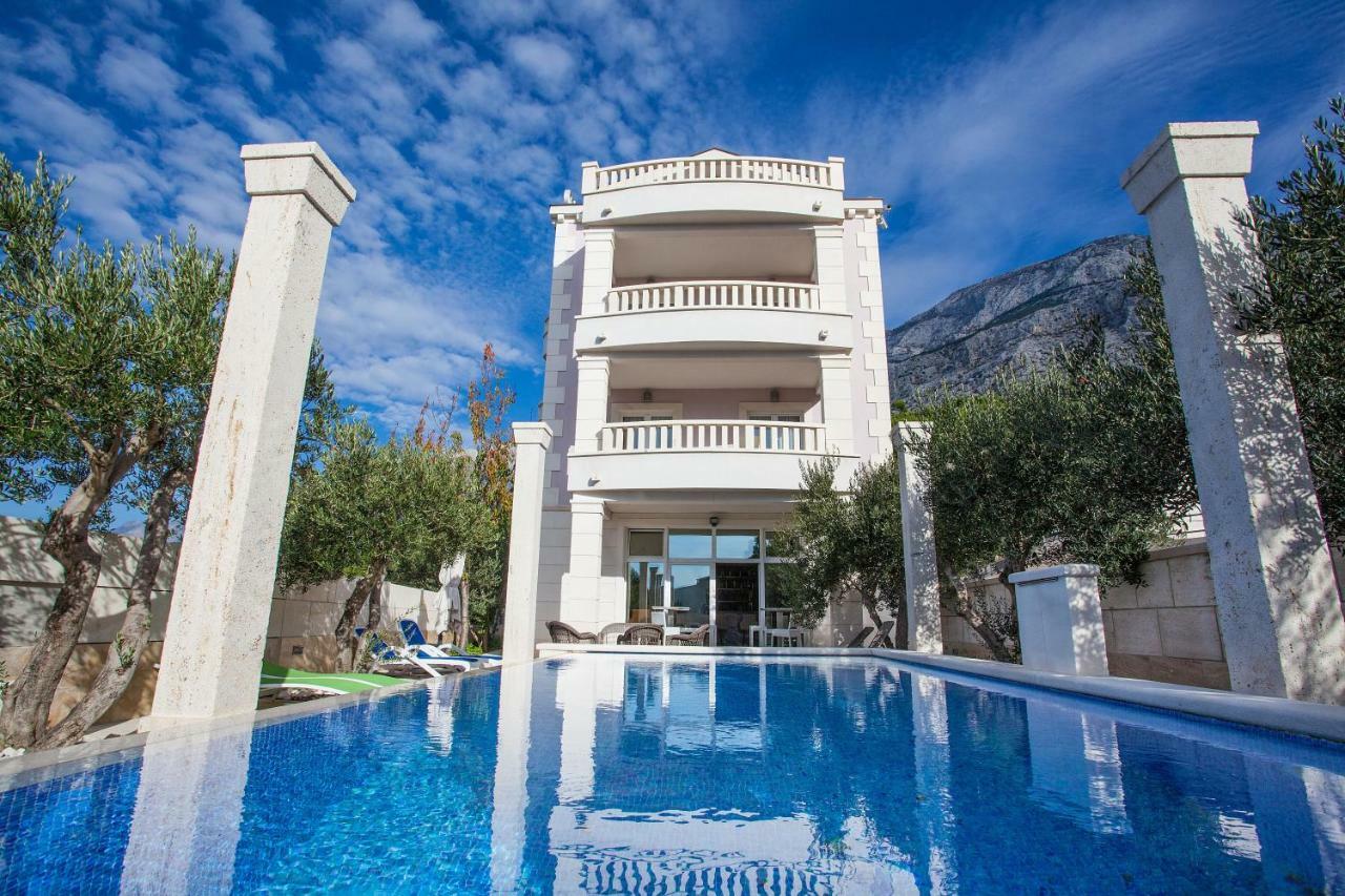 מאקרסקה Villa Luce Mit Pool מראה חיצוני תמונה