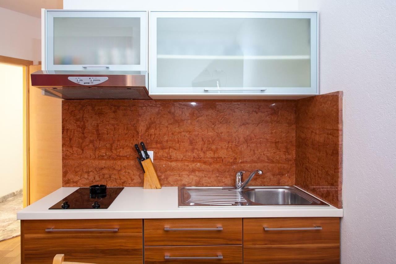 מאקרסקה Villa Luce Mit Pool מראה חיצוני תמונה