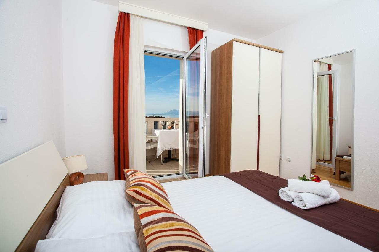 מאקרסקה Villa Luce Mit Pool מראה חיצוני תמונה